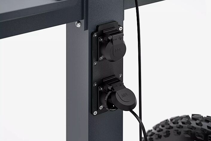 Detail: spritzwassergeschützte Schuko-Steckdosen