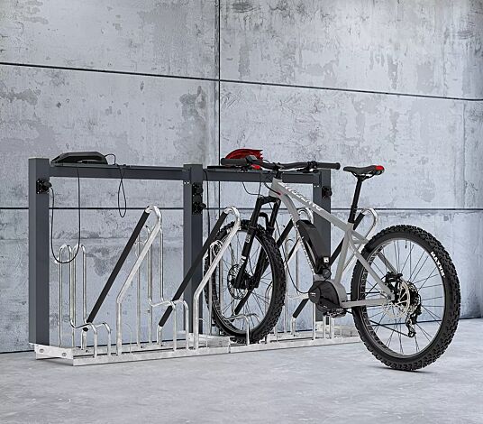 E-Bike-Ladestation IRVING POWER, Fahrradständer mit Lademodul für 4 Ladepunkte, mit  4 farbbeschichteten Ablageschalen