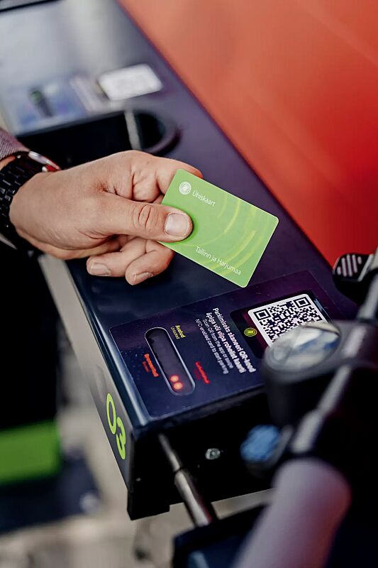 e-scooterparksystem-skeep__shoKAT0064957