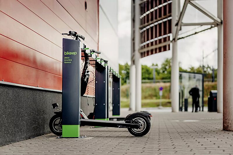 E-Scooterparksystem SKEEP, Komplettangebot mit 10 Einstellplätzen