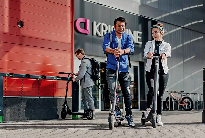 E-Scooterparksystem SKEEP, Komplettangebot mit 5 Einstellplätzen