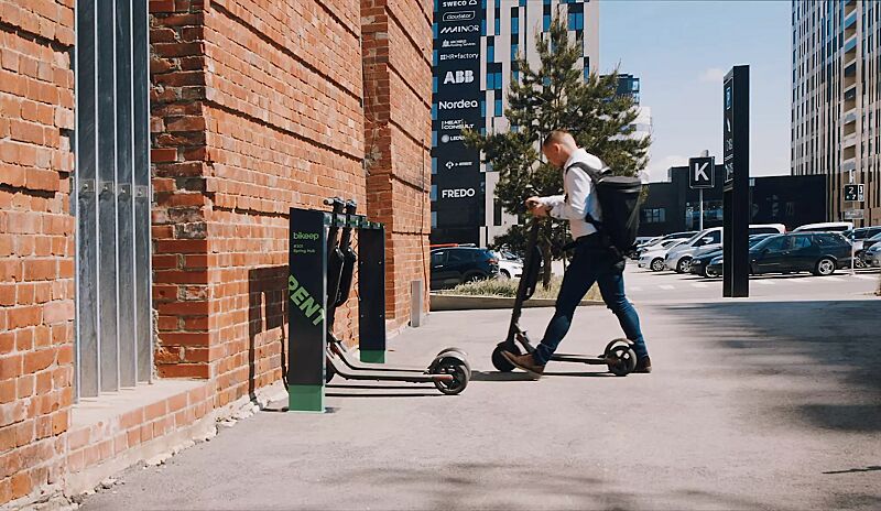 E-Scooterparksystem SKEEP, Komplettangebot mit 5 Einstellplätzen