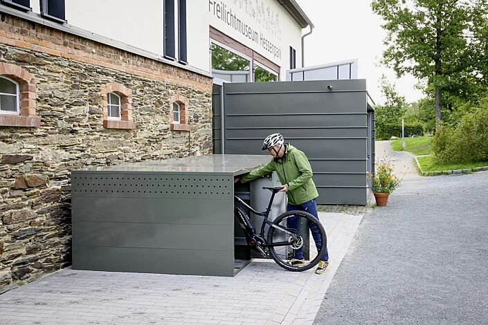 Fahrradgarage LEXINGTON NEW mit Giebeldach, 1 Grund und 5 Anbaueinheiten, Türanschlag DIN rechts, Münzpfandschloss, Stahlkonstruktion in RAL 7009 grüngrau
