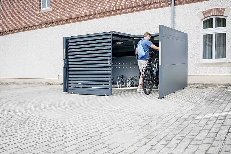 Fahrradgarage STYLEOUT® BIKE LINIS, Rück-, Seitenwände und Schiebetüren in RAL 7016 anthrazitgrau, Dach Aluminium eloxiert, mit Ablagefläche und Steckdosenleiste (Zubehör)
