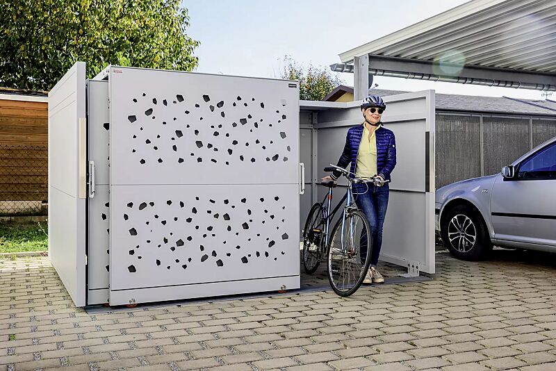 Fahrradgarage STYLEOUT® BIKE TOMO, Rück-, Seitenwände und Schiebetüren in RAL 9006 weißaluminium, Dach Aluminium eloxiert