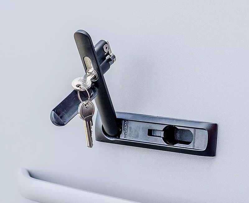 fahrradgarage-styleout-bikebox__shoKAT0071069 Detail: Zweipunktverriegelung, Schwenkgriff