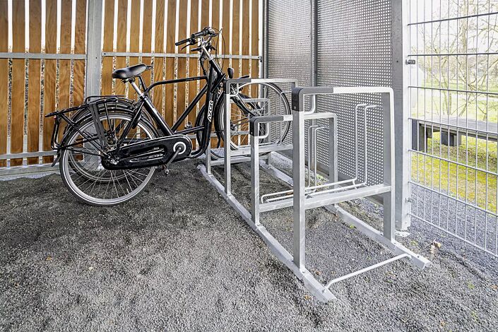 Fahrradparker KONTUR einseitig, 4 Stellplätze