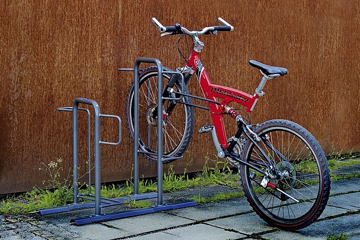 Fahrradparker MISSOURI-LIGHT einseitig 90°, tief / hoch, zum Aufdübeln bei +/- 0 mm, 2 Stellplätze, in RAL 7012 basaltgrau
