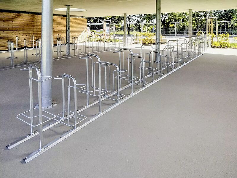 fahrradparker-missouri-light__shoKAT0072619 Fahrradparker MISSOURI-LIGHT doppelseitig 90°, hoch / tief, zum Aufdübeln bei +/- 0 mm, 48 Stellplätze, feuerverzinkt