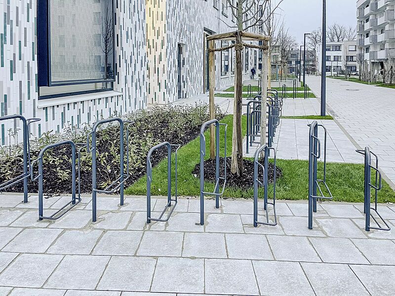 fahrradparker-missouri-light__shoKAT0072635 Fahrradparker MISSOURI-LIGHT einseitig 90°, tief / hoch, zum Aufdübeln bei -250 mm, in RAL 7012 basaltgrau