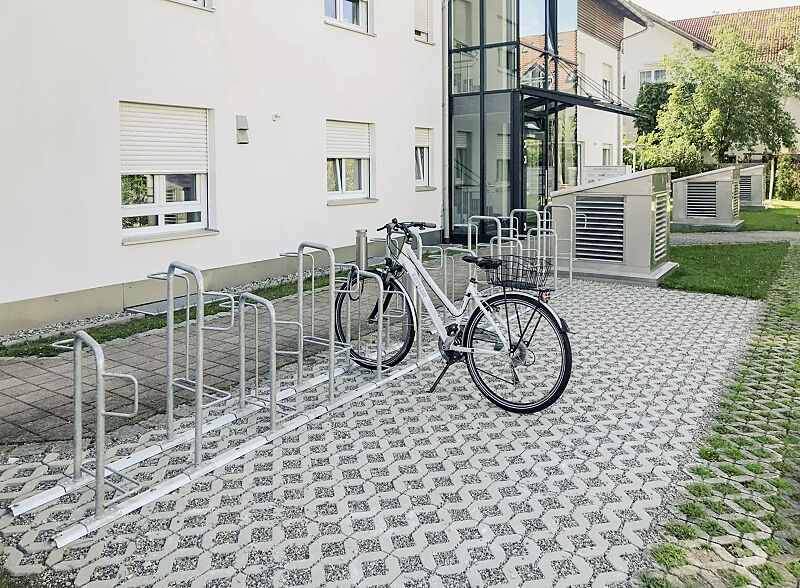 fahrradparker-missouri-light__shoKAT0073814 Fahrradparker MISSOURI-LIGHT, doppelseitig, 90°, hoch / tief, zum Aufdübeln bei +/- 0 mm, feuerverzinkt