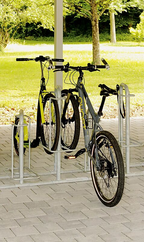 fahrradparker-missouri__shoKAT0041102 Reihenparker MISSOURI, doppelseitig 90°, Radeinstellung tief / hoch, zum Aufdübeln bei +/- 0 mm