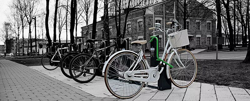 Fahrradparksystem BIKEEP, Reihenaufstellung, mit kundenspezifischer RFID-Zugangsberechtigung