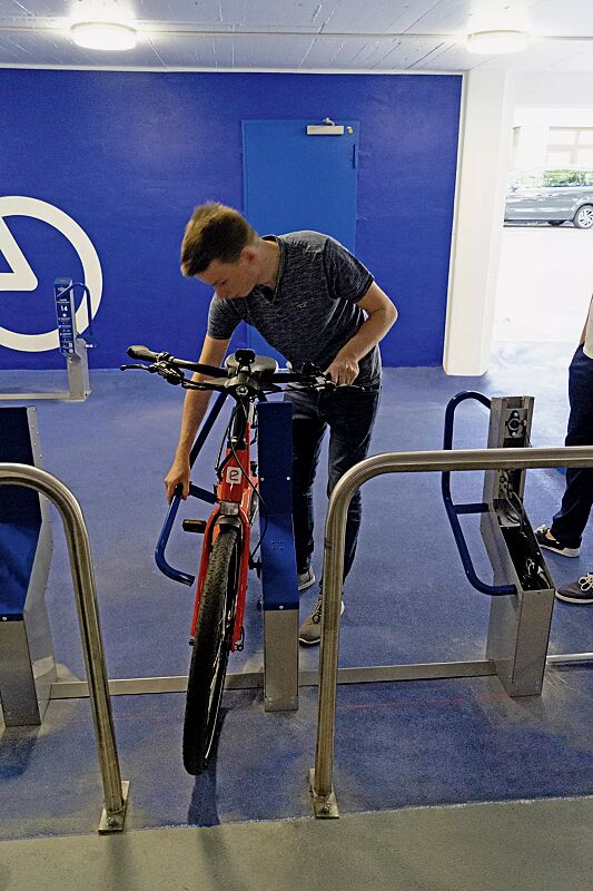 fahrradparksystem-bikeep__shoKAT0061296