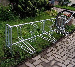 <div id="container" class="container">Fahrradständer MADISON, zum Einbetonieren, 6 Stellplätze</div>