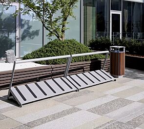 2 Stück Fahrradständer VELO mit Griffstange, einseitig, je 3 Stellplätze, in DB 703 eisenglimmer