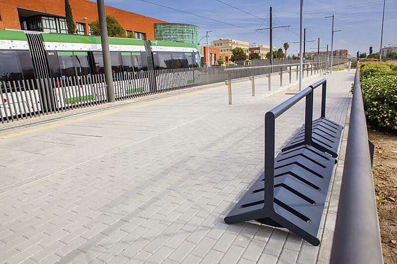 fahrradstaender-velo__shoKAT0051645 Fahrradständer VELO mit Griffstange, doppelseitig, 2 Stellplätze, in DB 703 eisenglimmer