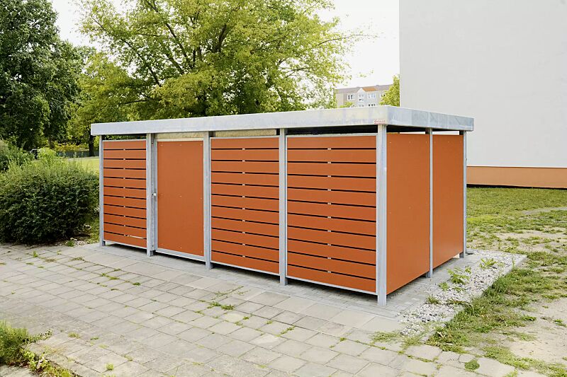 fahrradueberdachung-flexi-box__shoKAT0060662 Fahrradüberdachung FLEXI-BOX, Dachbreite x Dachtiefe 6300 mm x 3300 mm, Wandelemente und Schiebetür mit TRESPA®-Leisten bzw. -platten in rostrot, Stahlkonstruktion feuerverzinkt