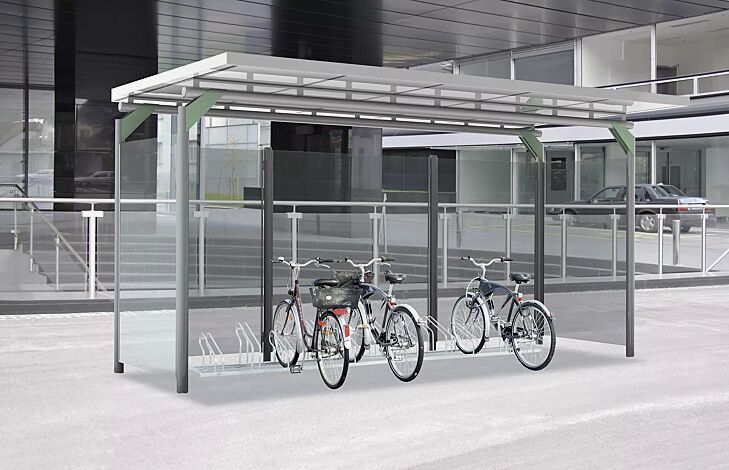 Fahrradüberdachung MATRIX, Dachbreite x Dachtiefe 5090 mm x 2750 mm, Rück- / Seitenwände ESG, Klarglas, Stützenköpfe farblich abgesetzt in RAL 6018 gelbgrün, Fahrradständer UNIVERSAL, Stahlkonstruktion in RAL 9006 weißaluminium