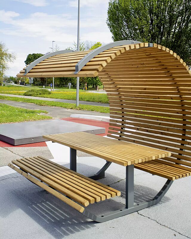 freizeitueberdachung-cison-contea__shoKAT0073342 Freizeitüberdachung CISON CONTEA mit Tisch und Sitzbänken, halbkreisförmig, mit Kiefernholzbelattung, Stahlteile in RAL 7012 basaltgrau