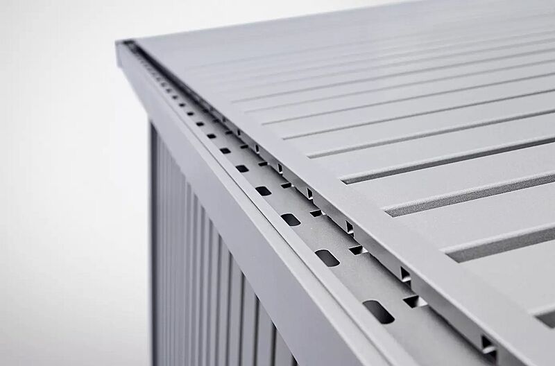 geraetehaus-panorama__shoKAT0058346 Detail: Dachrinne inklusive Laubfänger