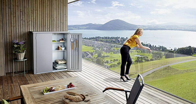 geraeteschrank-romeo__shoKAT0074796 Geräteschrank ROMEO®, Modellgröße M, in quarzgrau-metallic, mit Regal-Set (Zubehör)