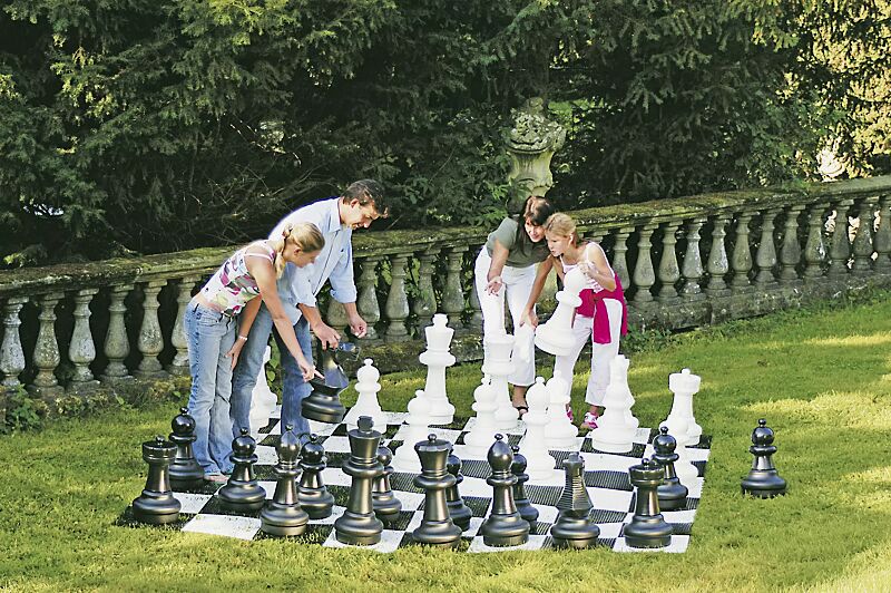 grossfigurenspiel-schach-und-dame__shoKAT0008870 Großfiguren SCHACH