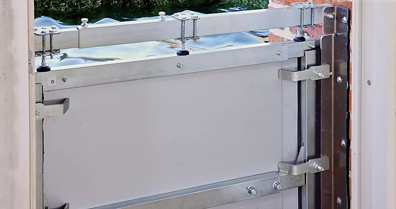 hochwassersperre-brenat__shoKAT0071470 hochwassersperre-brenat__shoKAT0071470