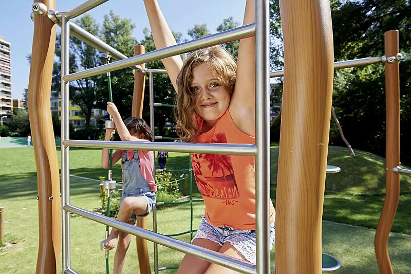 klettergeruest-bloem__shoKAT0068050 Klettergerüst BLOEM