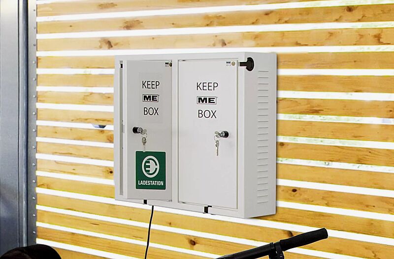 Ladegerätebox KEEP ME, 2 Schließfächer in RAL 9010 reinweiß, Wandbefestigung
