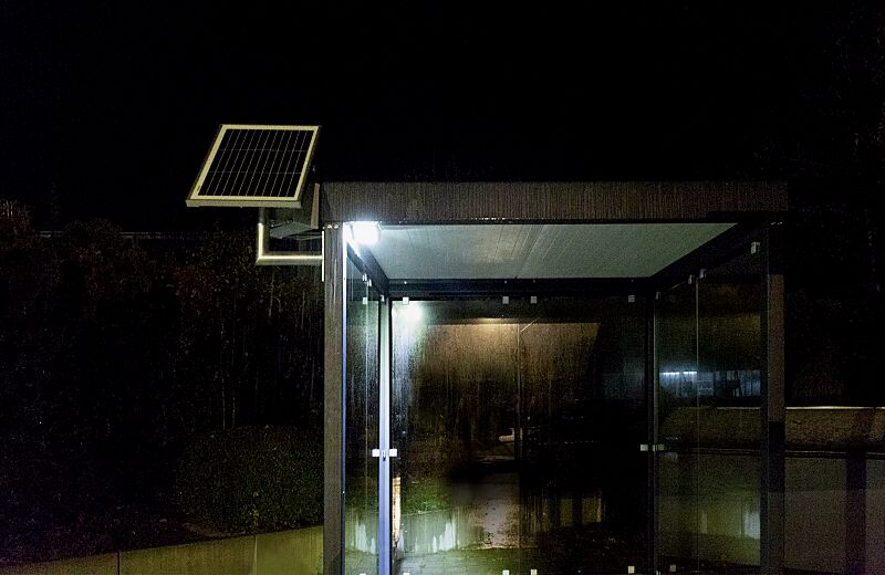 led-solar-wartehallenbeleuchtung-klss__shoKAT0058822 LED-Solar-Wartehallenbeleuchtung KLSS