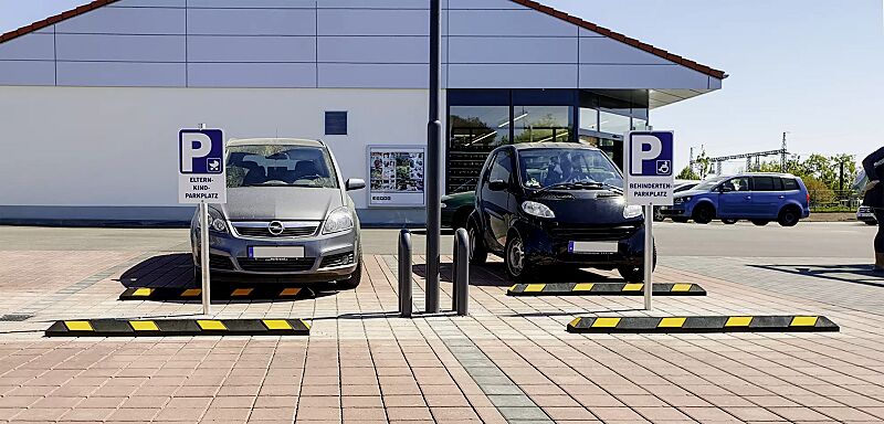 leitbalken-limnos__shoKAT0069391 Leitbalken LIMNOS, schwarz mit gelben Reflexstreifen