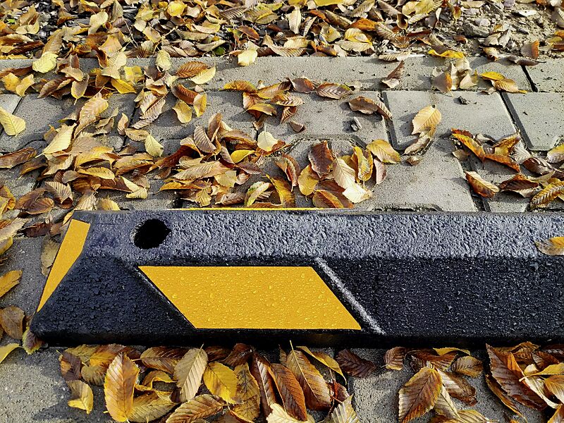 leitbalken-limnos__shoKAT0069392 Leitbalken LIMNOS, schwarz mit gelben Reflexstreifen