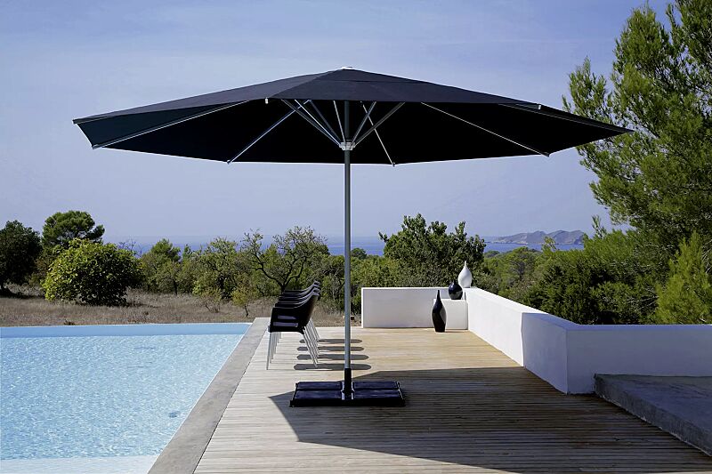 mittelmastschirm-samara__shoKAT0073781 Mittelmastschirm SAMARA, Aluminiumkonstruktion silberfarbig eloxiert, Schirmtuchausführung Standard schwarz, Plattenständer (Zubehör)