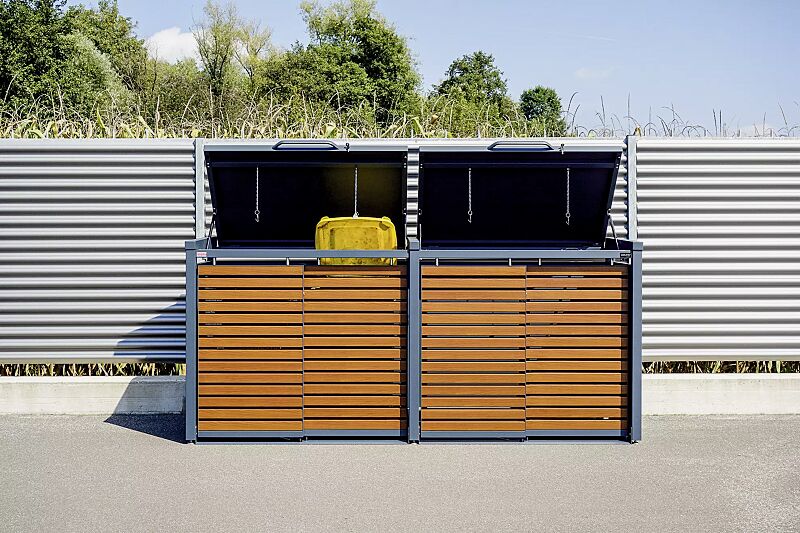 muellbehaelterschrank-styleout-linis__shoKAT0069664 Müllbehälter-Doppelschrank STYLEOUT® LINIS mit Klappdach, Aluminiumkonstruktion in RAL 7016 anthrazitgrau, Schiebetüren in Holzdekor Douglasie