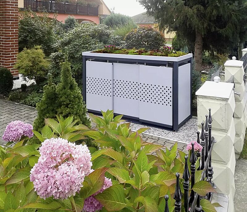 muellbehaelterschrank-styleout-qubis__shoKAT0043108 Müllbehälter-Dreifachschrank STYLEOUT® QUBIS mit Pflanzdach, Aluminiumkonstruktion in RAL 7016 anthrazitgrau, Dach, Schiebetüren, Rück- / Seitenwände in RAL 9006 weißaluminium