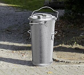 <div id="container" class="container"><div id="container" class="container">Mülltonne ROSARIO mit Scharnierdeckel und Bügel, 50 Liter</div></div>