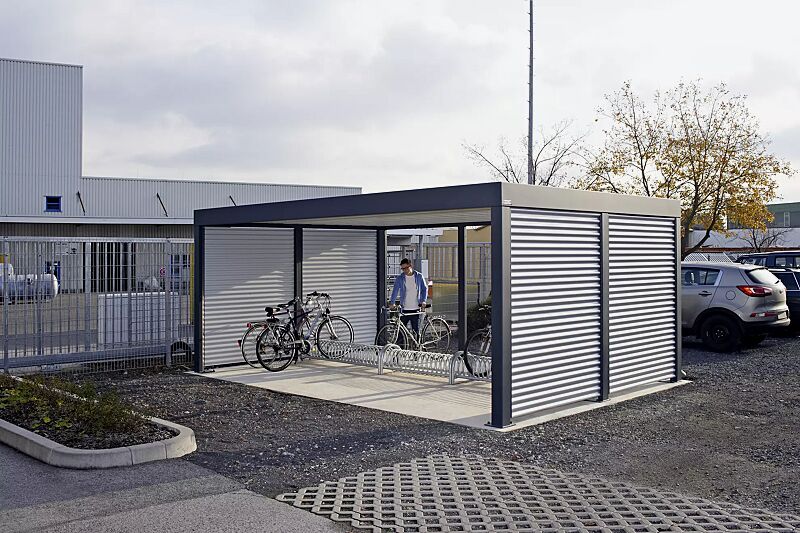 multiport-rad__shoKAT0033526 MULTIPORT® Rad Dachbreite x Dachtiefe 5970 mm x 4030 mm, Seitenwände Aluminiumwellblech, mit Fahrradständer BALLINA, Stahlkonstruktion in RAL 7016 anthrazitgrau