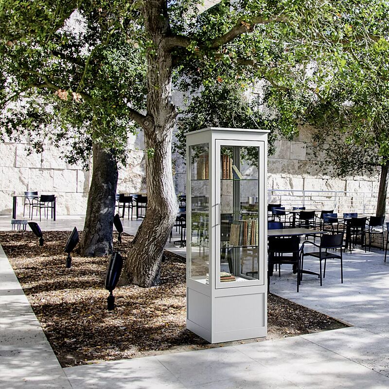 oeffentlicher-buecherschrank-embrun__shoKAT0070474 Öffentlicher Bücherschrank EMBRUN, Breite 600 mm, mit einteiliger Drehflügeltür, vorn öffnend, in RAL 9016 verkehrsweiß