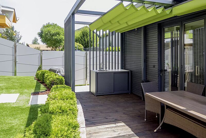 outdoor-kueche-cookout-blank__shoKAT0060216 Sommerküche COOKOUT® BLANK, Breite 1350 mm, Stahlkonstruktion und Schiebetüren in RAL 7024 graphitgrau