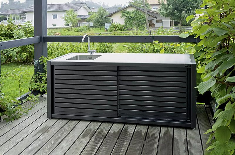 Outdoor-Küche COOKOUT® LINIS, Stahlkonstruktion und Schiebetüren in RAL 7016 anthrazitgrau