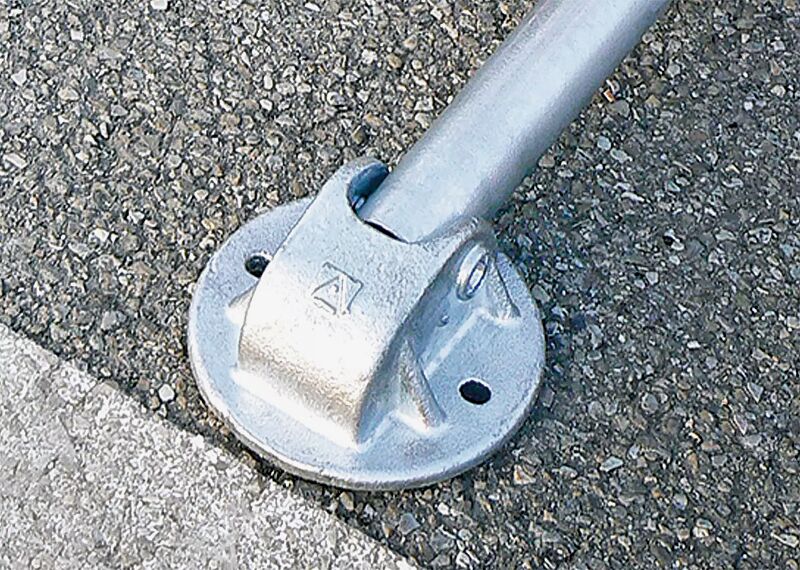 parkbuegel-ostara__shoKAT0056497 Detail: Fußplatte