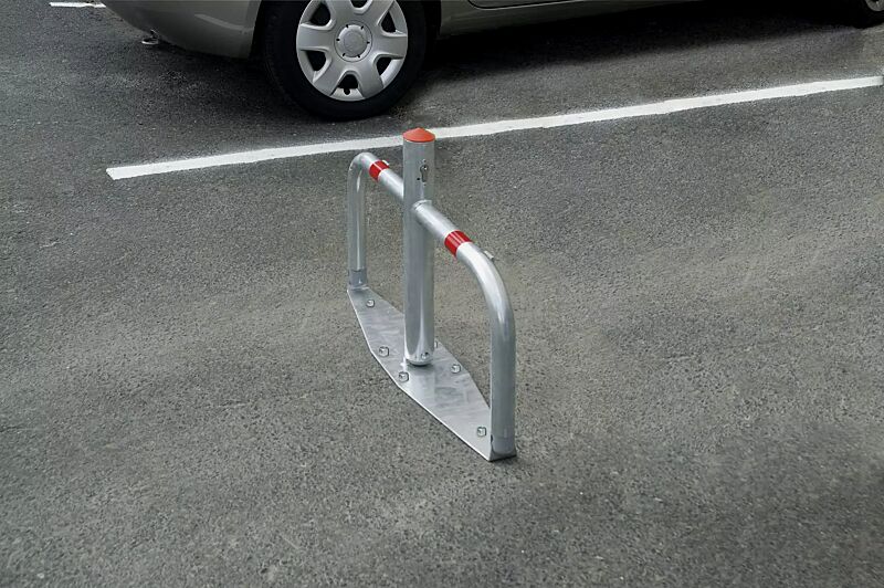 parkbuegel-telde__shoKAT0020195 Parkbügel TELDE mit kurzem Mittelpfosten, zum Aufdübeln