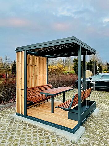 Pavillon CUBY SNACK zum Aufdübeln bei +/- 0 mm, Dachbreite x Dachtiefe 2200 mm x 2200 mm, Dacheindeckung aus Solarpanel, Wandelemente aus Holzlamellen bzw. mit Stahlseilen als Rankhilfe inkl. Pflanzbehälter (auftragsbezogene Anpassung), Stahlkonstruktion in RAL 9016 anthrazitgrau, Sitzbänke und Tisch mit Jatobaholzbelattung gegen Mehrpreis