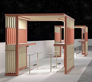 <div id="container" class="container">Pavillon CUBY STUDY zum Aufdübeln bei -200 mm, Dachbreite x Dachtiefe 2200 mm x 2200 mm, Dacheindeckung und Wandelemente aus Holzlamellen mit im Sichtfeld versetzten Stahllamellen und zwei Tischen mit HPL-Auflage in White 0085 und je vier USB-Anschlüssen, Stahlkonstruktion in RAL 3020 beigerot, Barhocker mit HPL-Auflage in White 0085 gegen Mehrpreis</div>