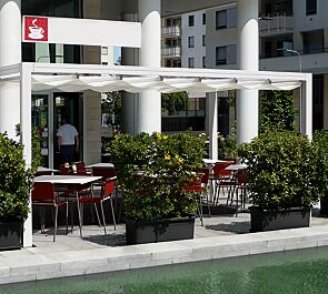 Pergola PESARO für den Gastro-Bereich, Dachbreite x Dachtiefe 5000 x 3000 mm, Dacheindeckung mit lichtundurchlässiger PVC-Plane, Aluminium-Konstruktion in weiß pulverbeschichtet