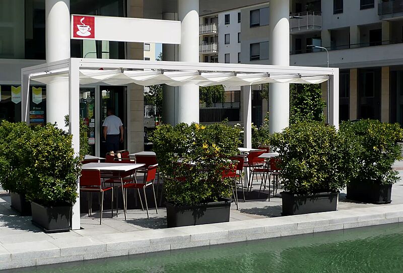 Pergola PESARO für den Gastro-Bereich, Dachbreite x Dachtiefe 5000 x 3000 mm, Dacheindeckung mit lichtundurchlässiger PVC-Plane, Aluminium-Konstruktion in weiß pulverbeschichtet