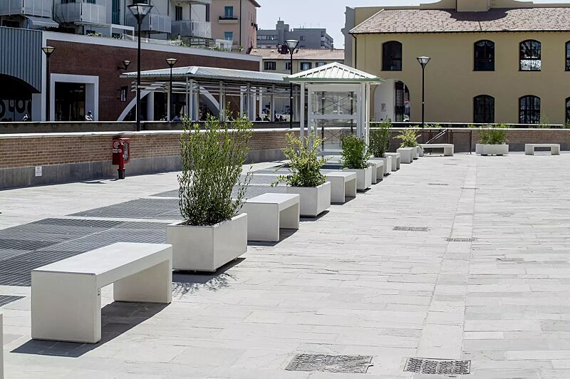 pflanzbehaelter-andromeda__shoKAT0071783 Pflanzbehälter ANDROMEDA, rechteckig sowie Sitzbank ANDROMEDA, Beton mit transparenter Beschichtung in naturweiß - 18