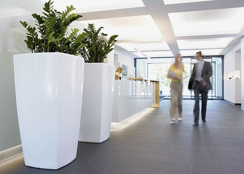 pflanzbehaelter-bali__shoKAT0028881 Pflanzbehälter BALI, Höhe 1300 mm, in weiß ähnlich RAL 9003