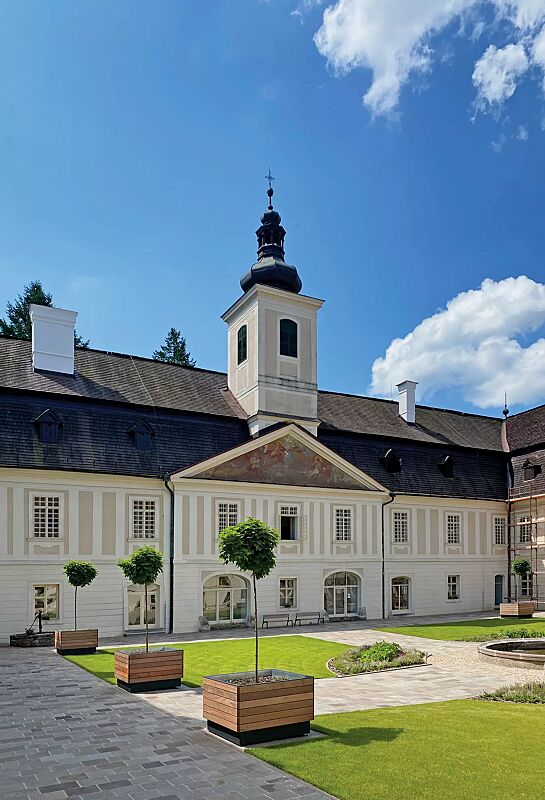 pflanzbehaelter-kveta__shoKAT0068752 Pflanzbehälter KVETA, 1280 Liter, mit Jatobaholzbelattung, Stahlteile in RAL 7016 anthrazitgrau